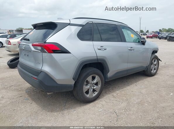 2T3W1RFV6SW414297 2025 TOYOTA RAV4 Silver Задня права чверть