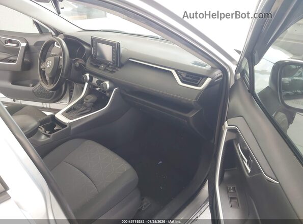 2T3W1RFV7LW090472 2020 TOYOTA RAV4 Silver Вид салону спереду