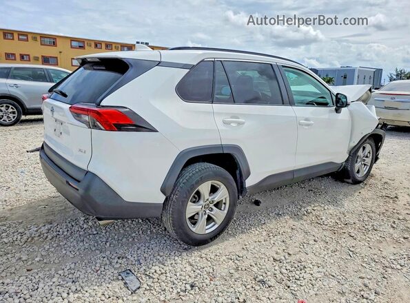 2T3W1RFV7MW142992 2021 TOYOTA RAV4 Белый Задняя правая четверть