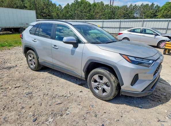 2T3W1RFV7NW190980 2022 TOYOTA RAV4 Серебряный Передняя правая четверть