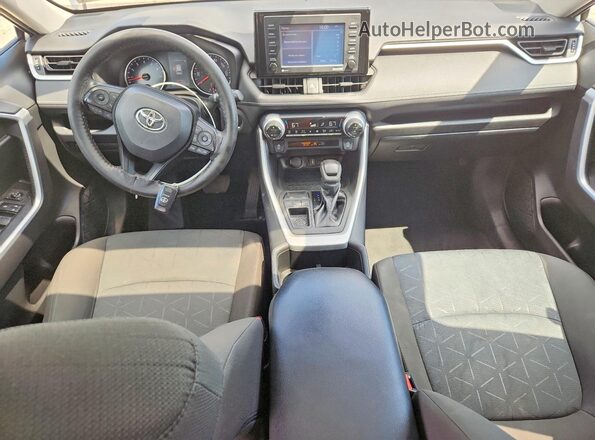 2T3W1RFV7NW190980 2022 TOYOTA RAV4 Серебряный Вид панели приборов