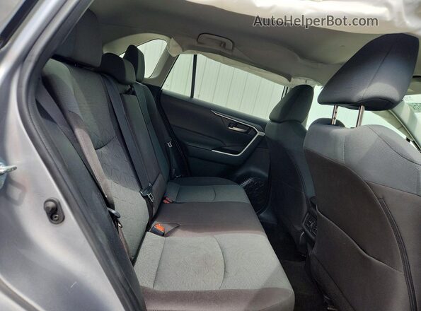 2T3W1RFV7SC334699 2025 TOYOTA RAV4 Silver Սալոնի հետևի տեսք