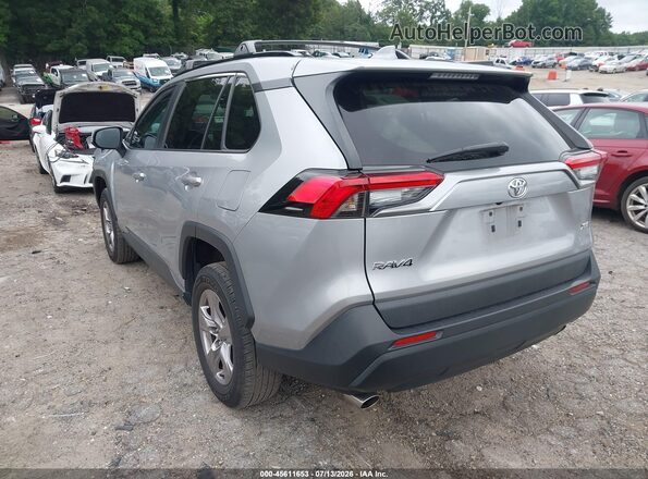 2T3W1RFV8NW230869 2022 TOYOTA RAV4 Silver Задня ліва чверть