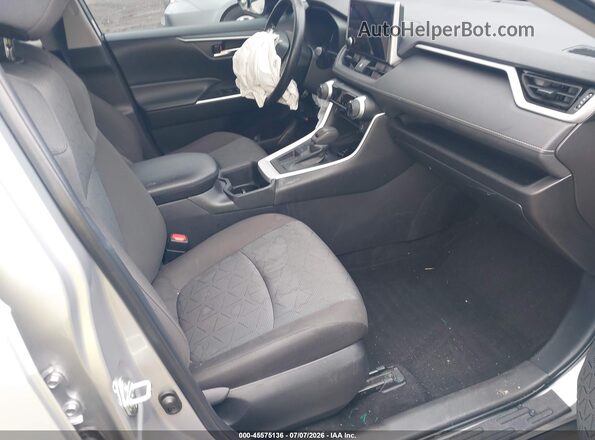 2T3W1RFV8PW251885 2023 TOYOTA RAV4 Silver წინა სალონის ხედი