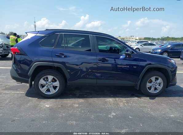2T3W1RFV8SW437824 2025 TOYOTA RAV4 Blue Widok wnętrza z tyłu