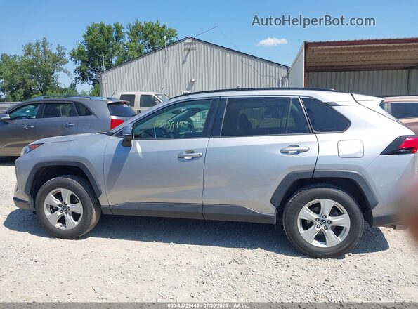 2T3W1RFVXKW005302 2019 TOYOTA RAV4 Silver Սալոնի 360 աստիճան տեսք