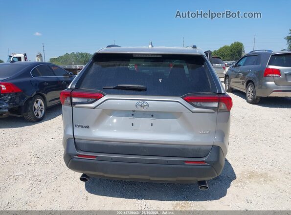2T3W1RFVXKW005302 2019 TOYOTA RAV4 Silver 