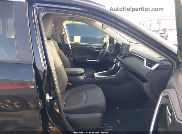 2T3W1RFVXMC147105 2021 TOYOTA RAV4 Black წინა სალონის ხედი