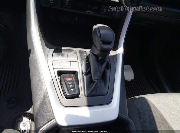 2T3W1RFVXNC177173 2022 TOYOTA RAV4 Серый Вид панели приборов