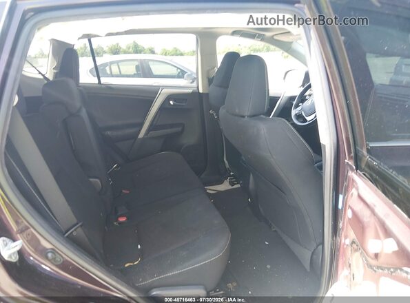 2T3WFREV0HW368378 2017 TOYOTA RAV4 Burgundy Vista de la etiqueta del VIN