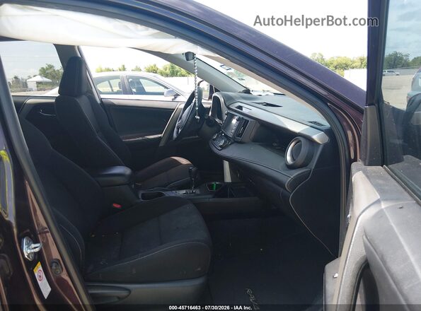 2T3WFREV0HW368378 2017 TOYOTA RAV4 Burgundy Vista interior delantera