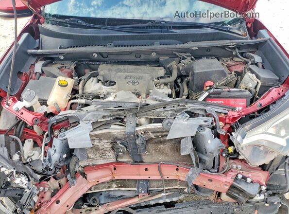 2T3WFREV0JW433526 2018 TOYOTA RAV4 Red ძრავის განყოფილების ხედი