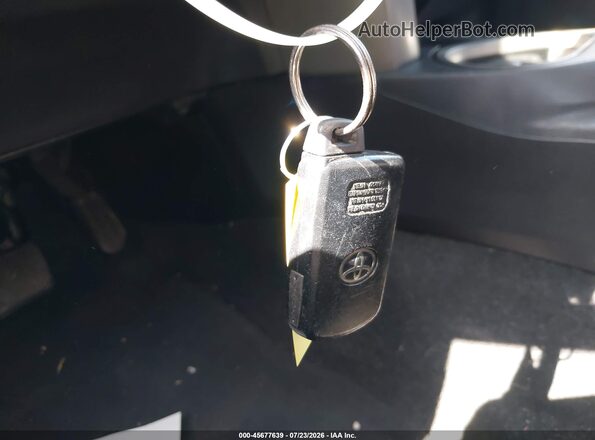 2T3WFREV0JW482581 2018 TOYOTA RAV4 Серый Вид панели приборов
