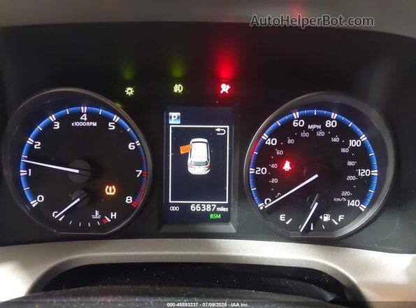 2T3WFREV0JW522268 2018 TOYOTA RAV4 Gray Widok tylnych siedzeń