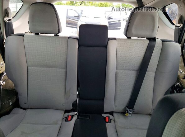 2T3WFREV1GW242903 2016 TOYOTA RAV4 Black Հետևի նստատեղերի տեսք