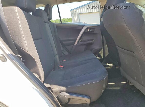 2T3WFREV1GW270491 2016 TOYOTA RAV4 White Widok wnętrza z tyłu