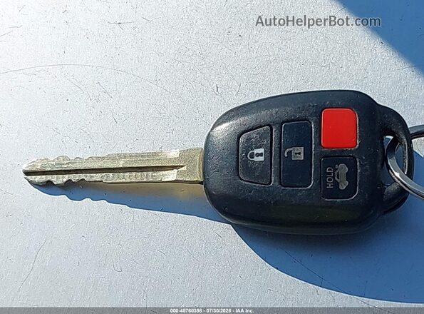 2T3WFREV2GW270340 2016 TOYOTA RAV4 Серый Вид панели приборов