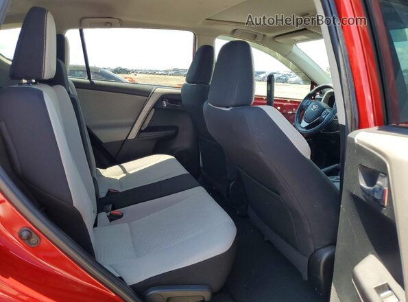2T3WFREV3GW250615 2016 TOYOTA RAV4 Red Vista de los asientos traseros