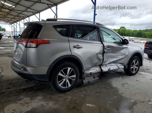 2T3WFREV4HW394692 2017 TOYOTA RAV4 Silver Tył prawy
