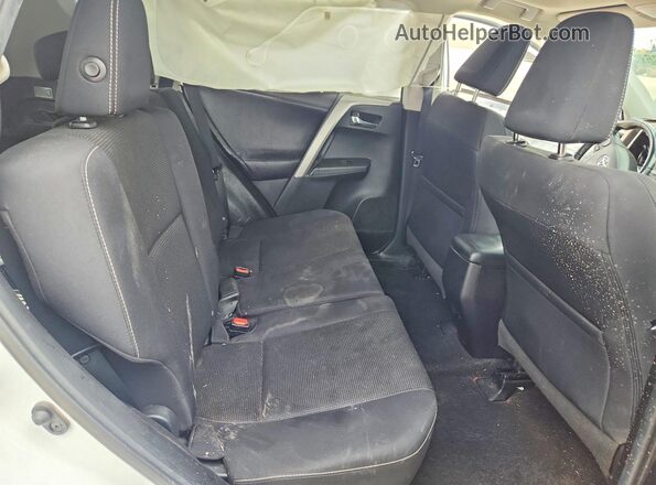 2T3WFREV4JW467761 2018 TOYOTA RAV4 White Widok wnętrza z tyłu