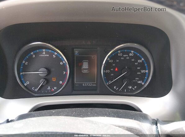 2T3WFREV5GW252463 2016 TOYOTA RAV4 Red Вид задніх сидінь