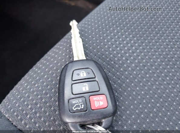2T3WFREV5GW281980 2016 TOYOTA RAV4 Фиолетовый Вид панели приборов