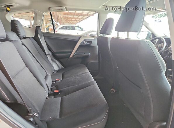 2T3WFREV6GW247367 2016 TOYOTA RAV4 White უკანა სავარძლების ხედი