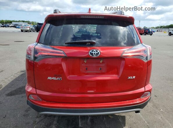 2T3WFREV7HW373514 2017 TOYOTA RAV4 Red Հետևի տեսք
