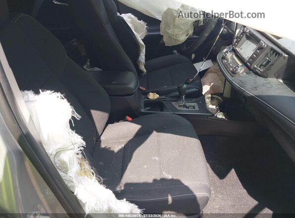 2T3WFREV7JW496123 2018 TOYOTA RAV4 Silver Вид салону спереду
