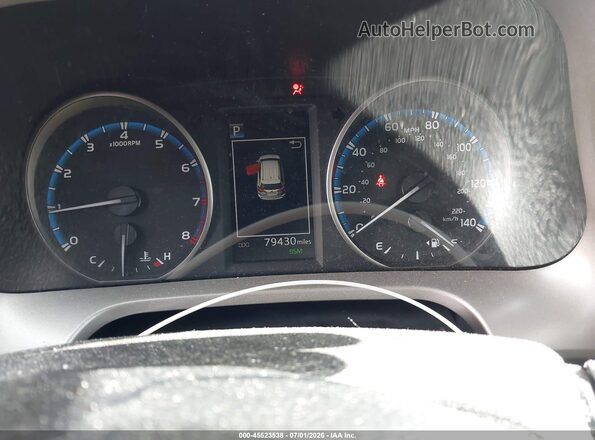 2T3WFREV7JW503880 2018 TOYOTA RAV4 Red Widok tylnych siedzeń