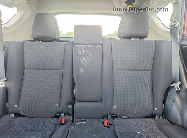2T3WFREV8JW491190 2018 TOYOTA RAV4 Burgundy Rear seats view