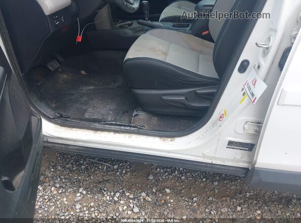 2T3WFREVXGW296748 2016 TOYOTA RAV4 White Vista frontal