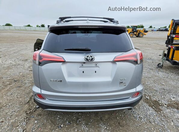 2T3WFREVXHW344878 2017 TOYOTA RAV4 Silver უკანა ხედი