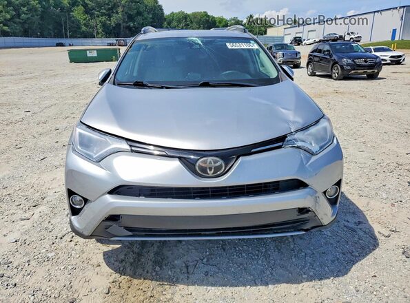 2T3WFREVXHW383860 2017 TOYOTA RAV4 Серебряный Вид спереди