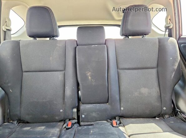 2T3WFREVXHW392896 2017 TOYOTA RAV4 Burgundy Вид задніх сидінь