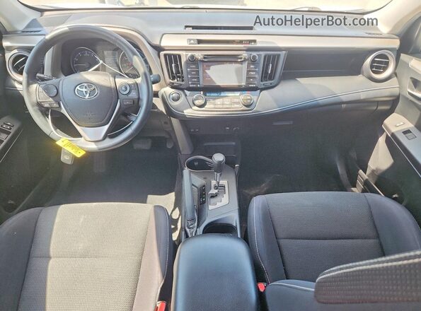 2T3WFREVXJW425496 2018 TOYOTA RAV4 White წინა პანელის ხედი