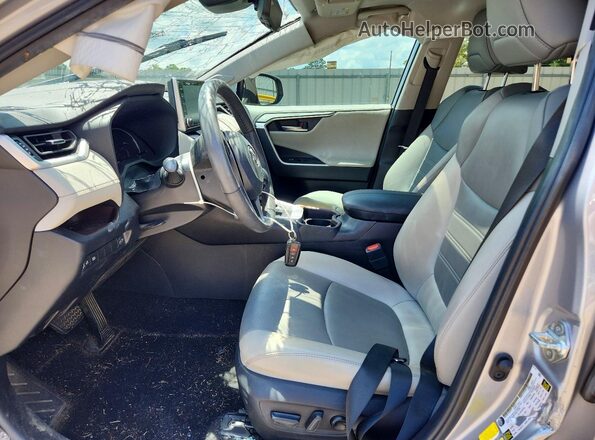 2T3Y1RFV0MC161054 2021 TOYOTA RAV4 Silver Вид салону спереду