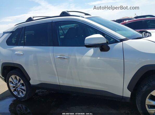 2T3Y1RFV3NW218007 2022 TOYOTA RAV4 Белый Вид задней части салона