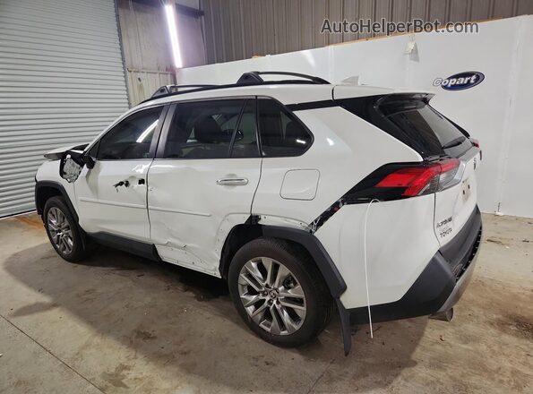 2T3Y1RFV7NW235635 2022 TOYOTA RAV4 White 