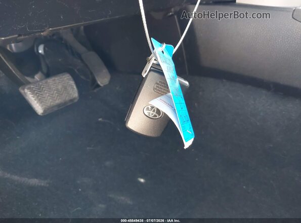 2T3YFREV0HW378711 2017 TOYOTA RAV4 Silver Вид панелі приладів