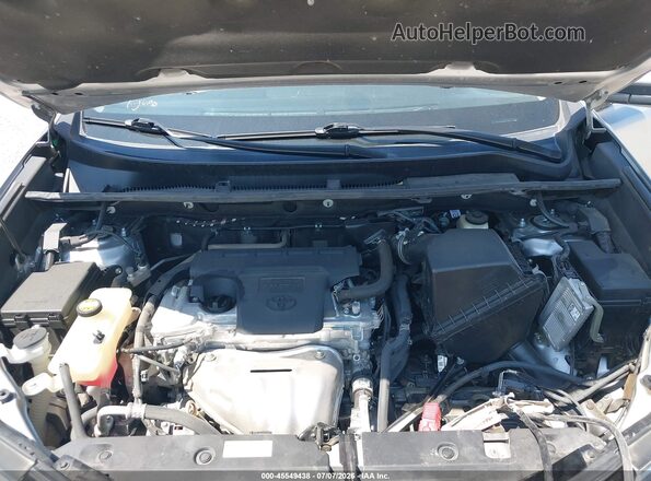 2T3YFREV0HW378711 2017 TOYOTA RAV4 Silver Вид ззаду