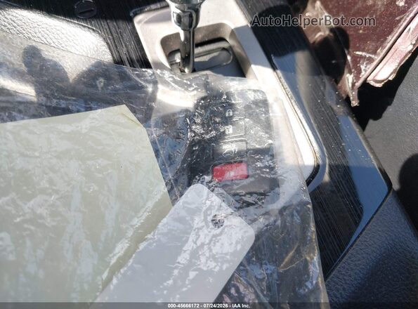 2T3YFREV0JW518990 2018 TOYOTA RAV4 Purple Widok deski rozdzielczej