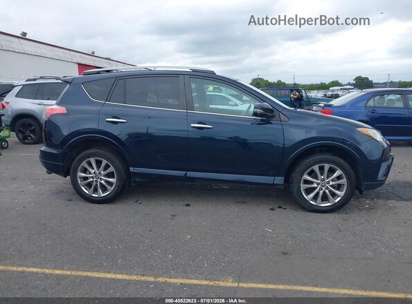 2T3YFREV6HW386425 2017 TOYOTA RAV4 Dark Blue Вид задней части салона