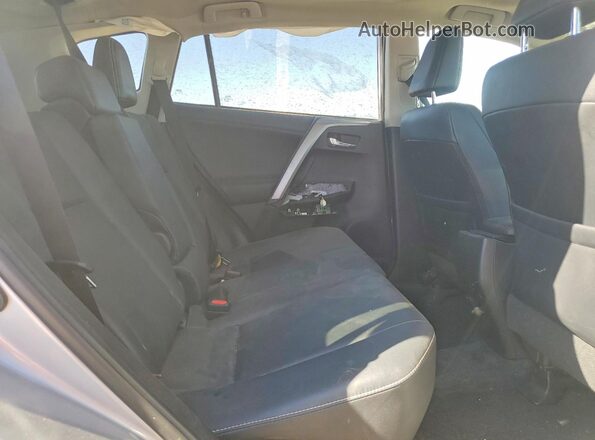 2T3YFREVXHW331900 2017 TOYOTA RAV4 Silver უკანა სალონის ხედი