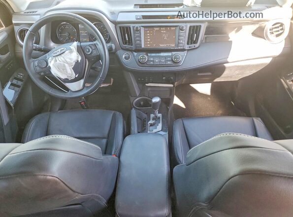 2T3YFREVXHW331900 2017 TOYOTA RAV4 Silver წინა პანელის ხედი