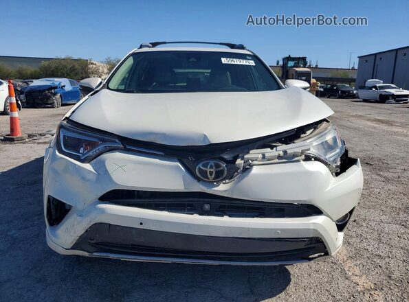2T3YFREVXHW341018 2017 TOYOTA RAV4 White Widok z przodu