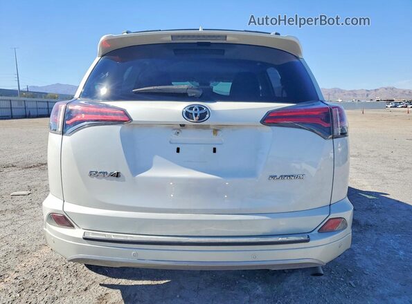 2T3YFREVXHW341018 2017 TOYOTA RAV4 White Widok z tyłu