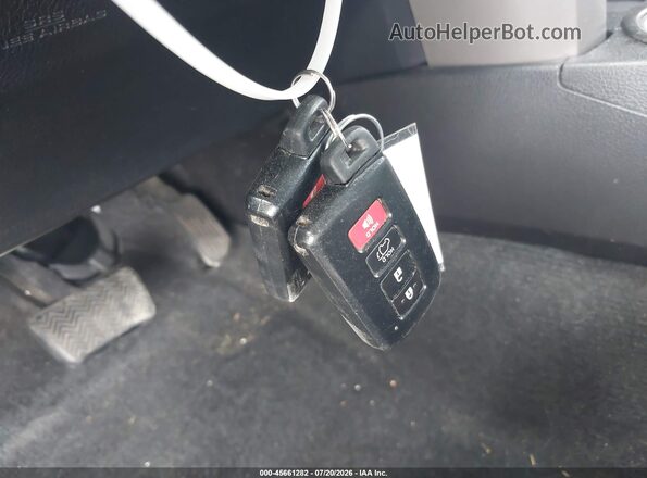 2T3YFREVXHW354545 2017 TOYOTA RAV4 Silver Widok deski rozdzielczej