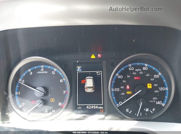 2T3ZFREV0JW475840 2018 TOYOTA RAV4 Red Հետևի նստատեղերի տեսք