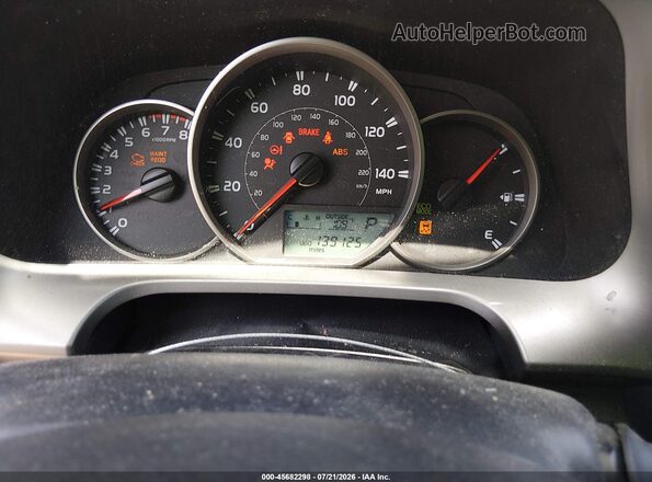2T3ZFREV1GW241148 2016 TOYOTA RAV4 Silver Вид задніх сидінь